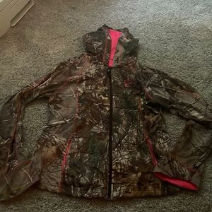 Real tree; jacket; zip-up; pink; camouflage